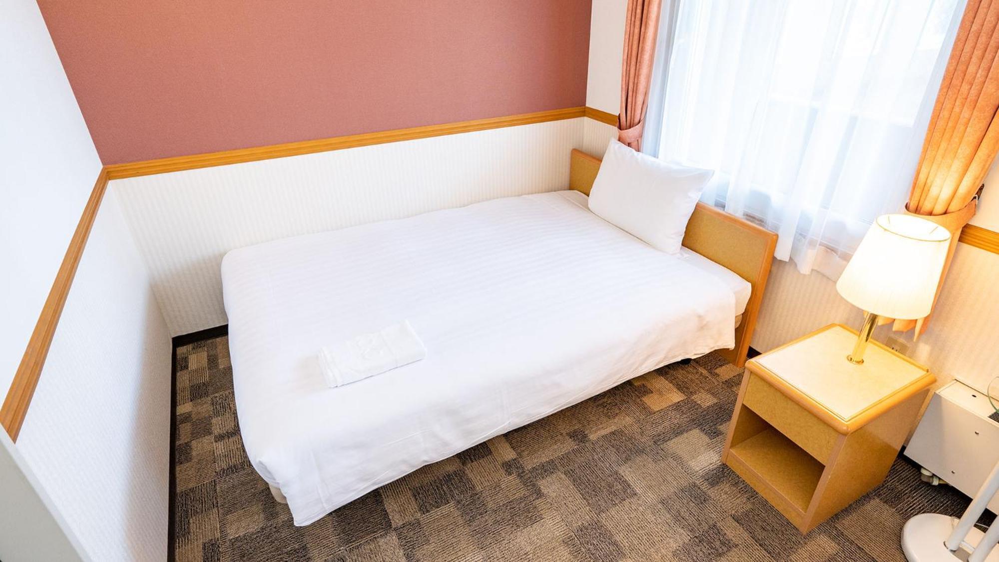 Toyoko Inn Fujisan Numazu Eki Kita Guchi No 1 Room photo