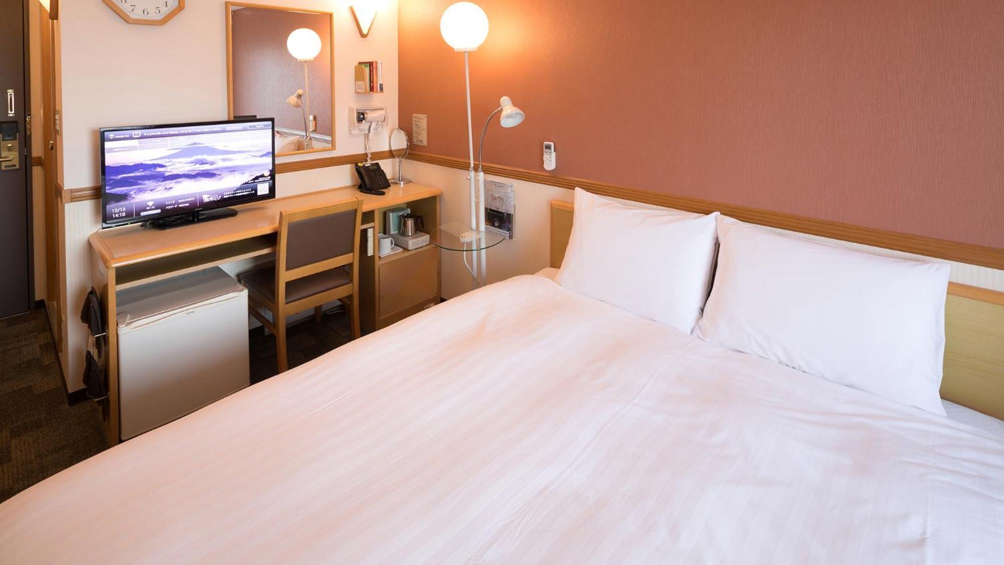Toyoko Inn Fujisan Numazu Eki Kita Guchi No 1 Room photo